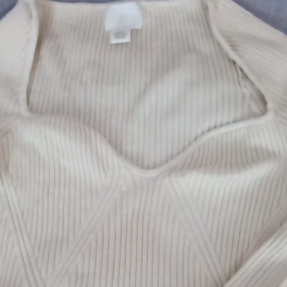 H&M Cream Ribbed Sweater - Crew Neck - Picture 3 of 4
